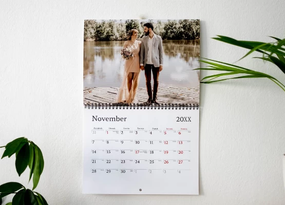 Lịch treo tường 2023 chủ đề Love